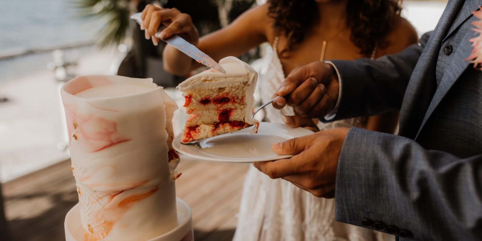 Fanny´s Manufaktur I Exklusive Pralinen, elegante Hochzeitstorten, Backkisten & süße Verführungen für jeden Anlass